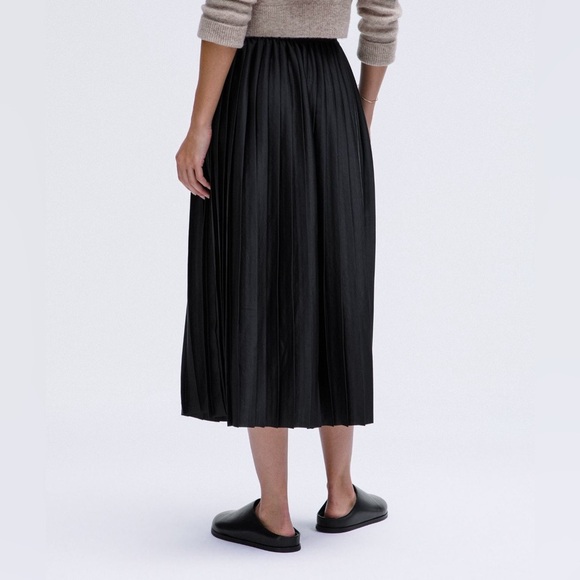 lululemon athletica Black Midi Skirt - Picture 3 of 11